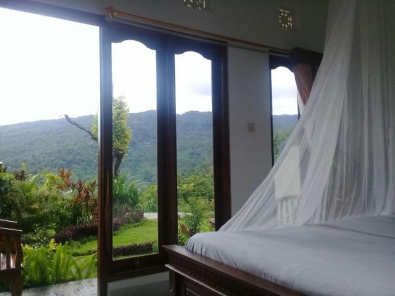 Hotel Aris Homestay And Warung Made