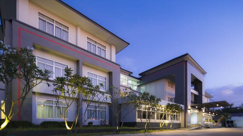 Araya Hotel