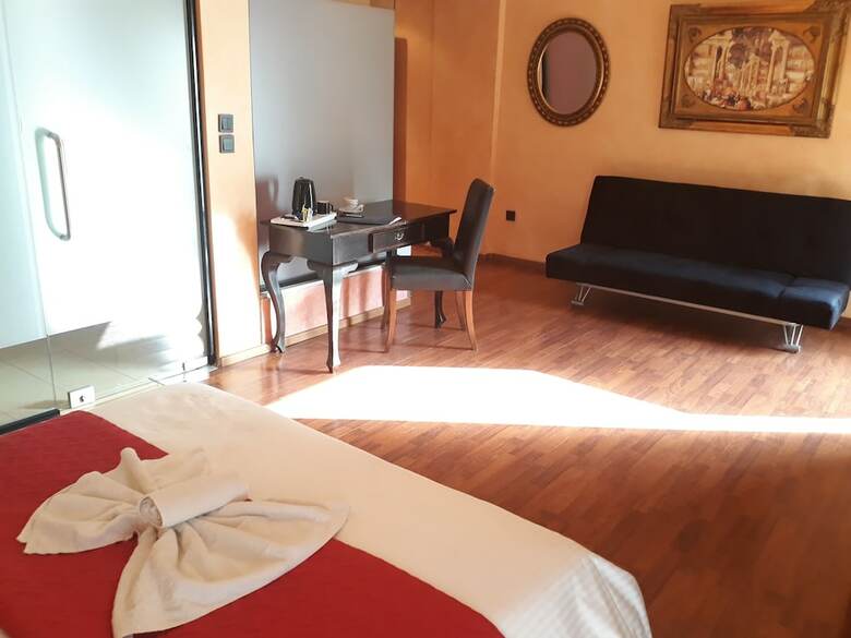 Hotel Anastazia Luxury Suites & Rooms
