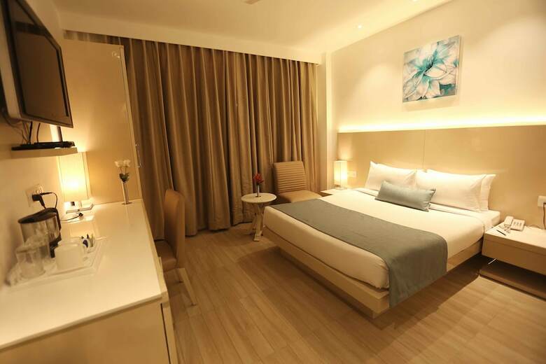 Hotel Shanti Palace