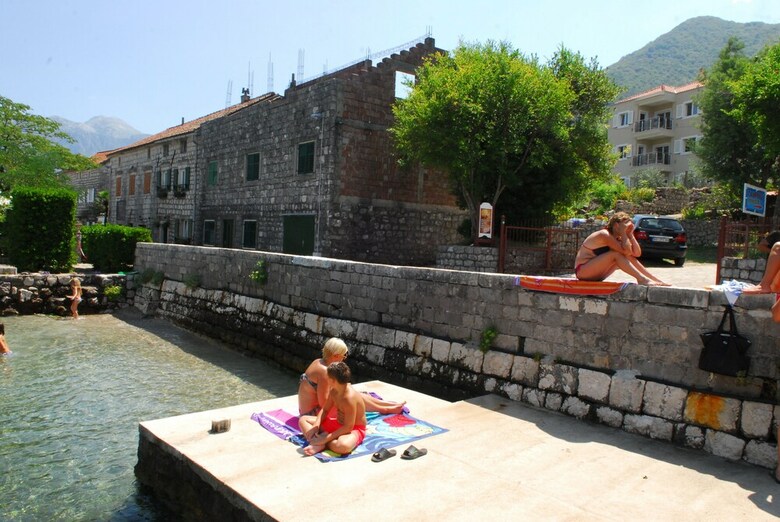 Hera Apartments