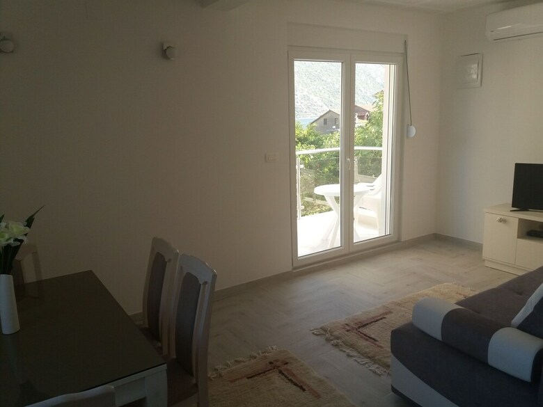 Hera Apartments