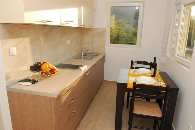 Hera Apartments