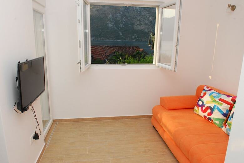 Hera Apartments