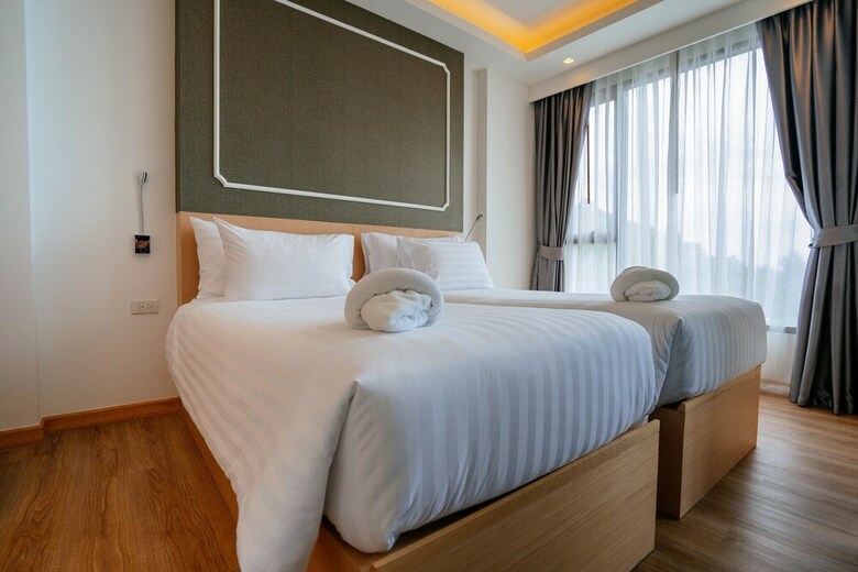 Hotel The Aristo Beach Resort ( Surin )