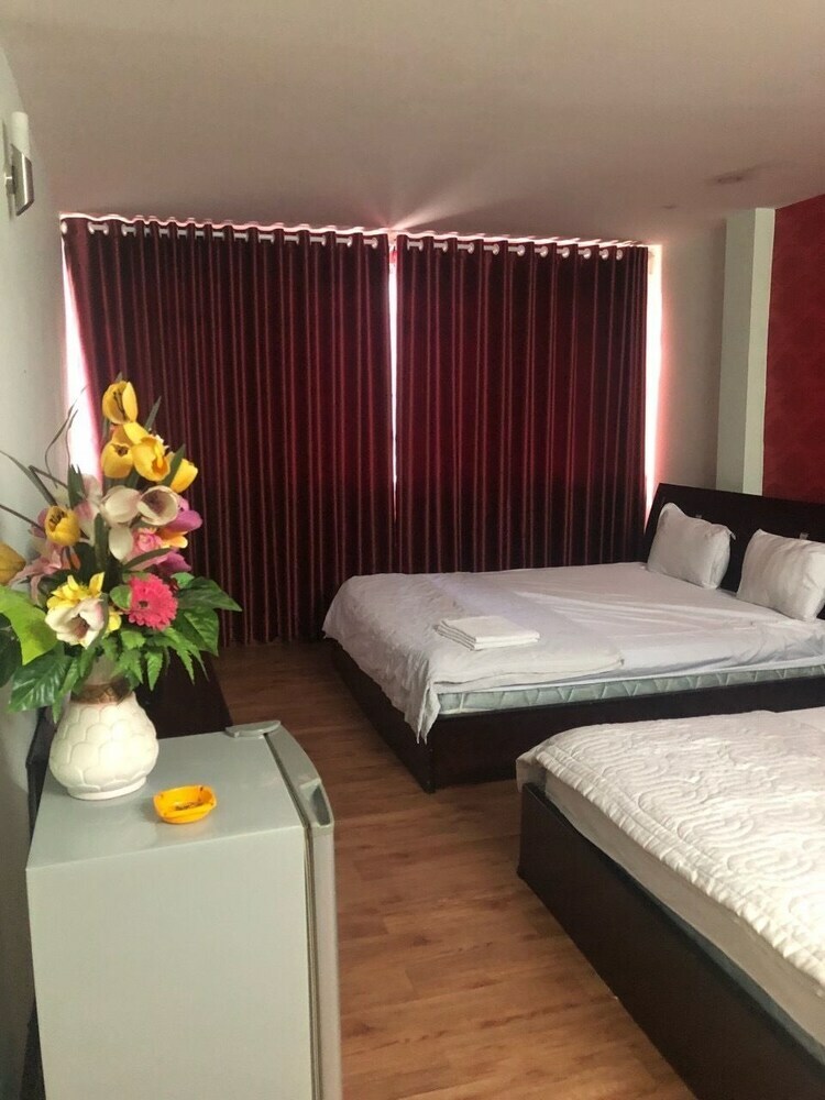 Oyo 627 Long Son Hotel
