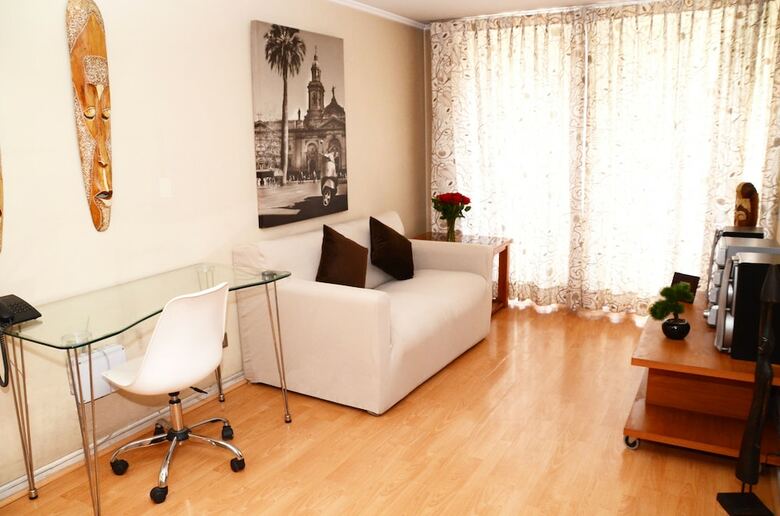 Aparthotel International Suites