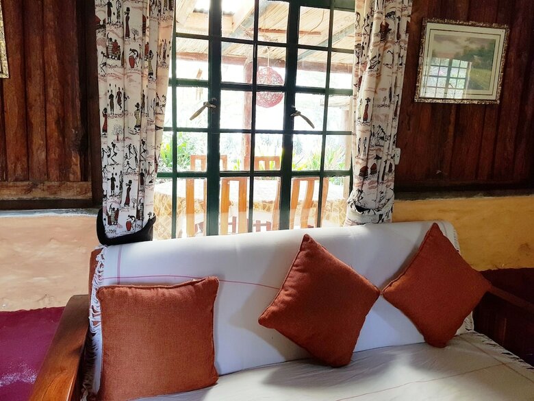 Ole Itiko Cottages