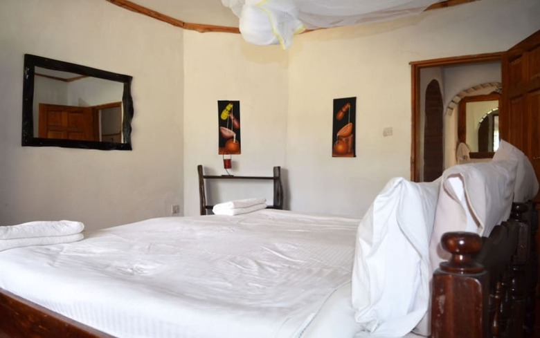 Ole Itiko Cottages