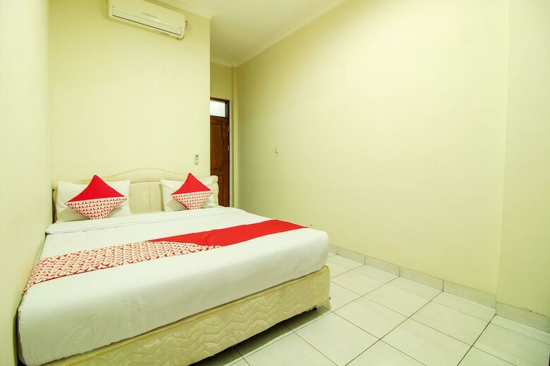 Oyo 249 Hotel Astria Graha