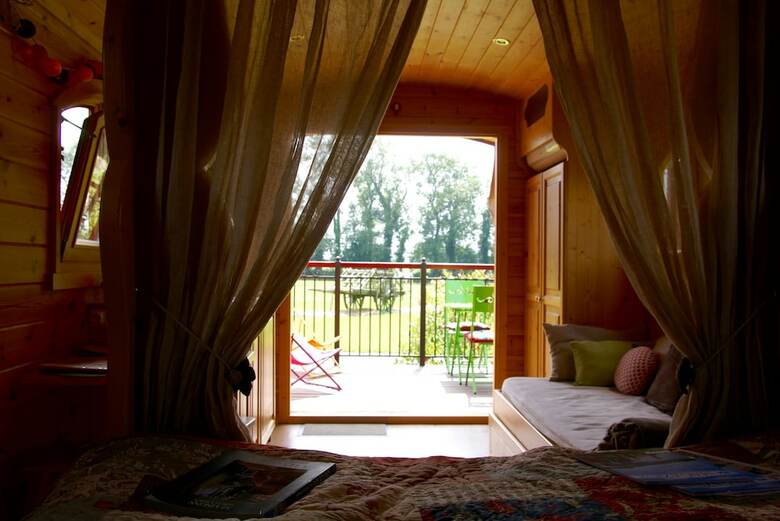 Cabana Roulottes Autour Du Puits