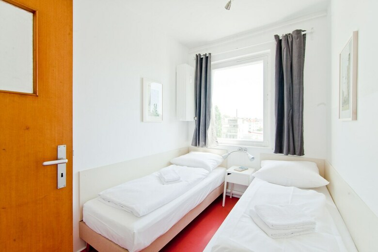 Apartments Elpilar Wedding