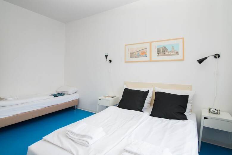Apartments Elpilar Wedding