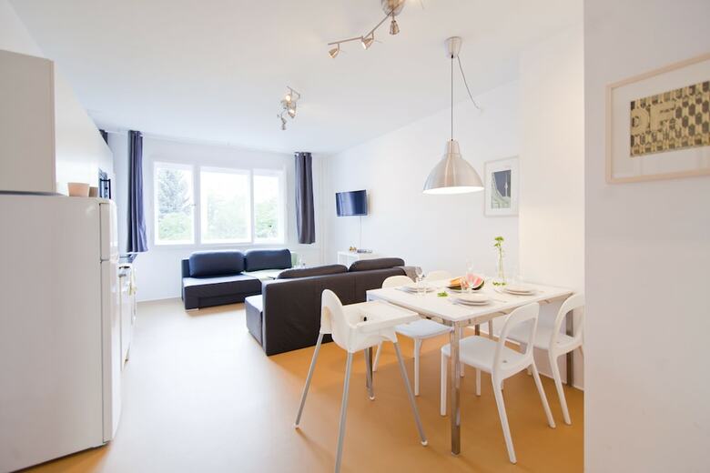 Apartments Elpilar Wedding