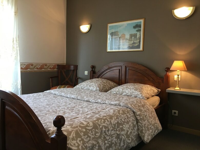 Hotel H�tel Restaurant Le Commerce