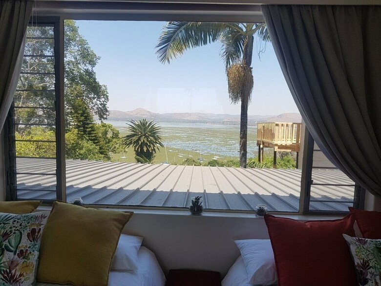 Hotel Yacht View