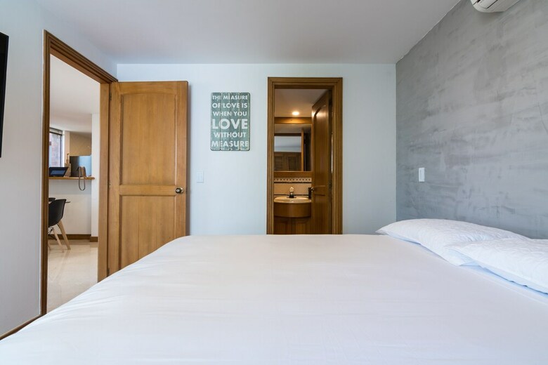 Apartamentos Alcazar de Oviedo By Nomad Guru