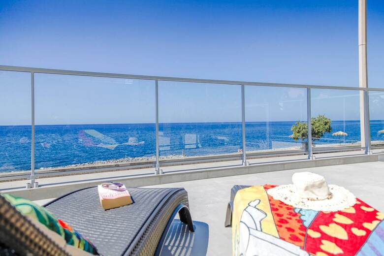 Villa Madeira Beach House By Mhm