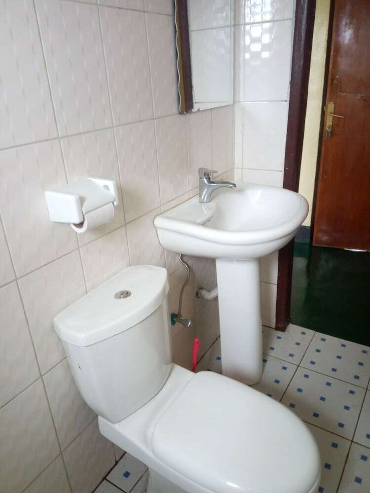 Bed & Breakfast East Africa Amazon Guest House