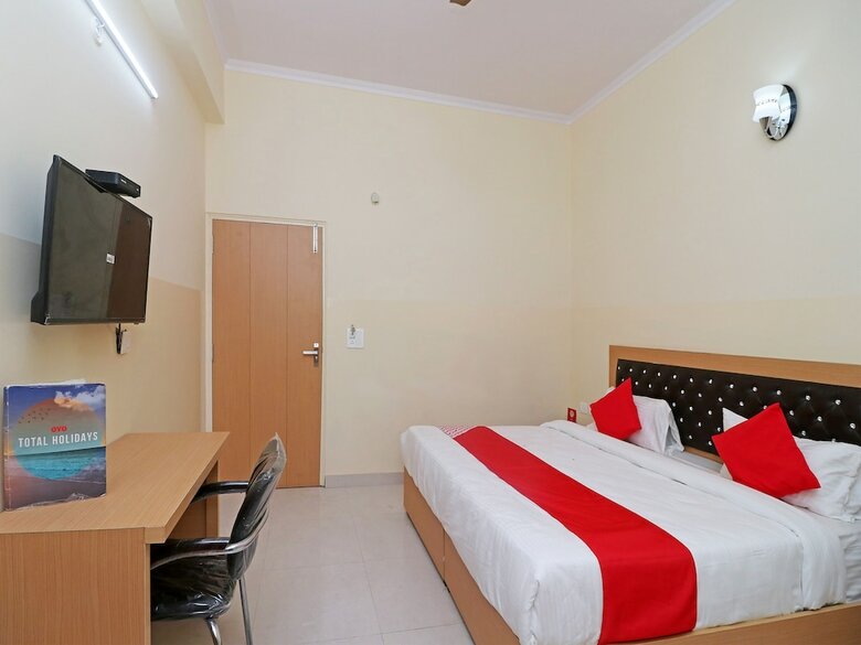 Oyo 28629 Hotel Crosswind