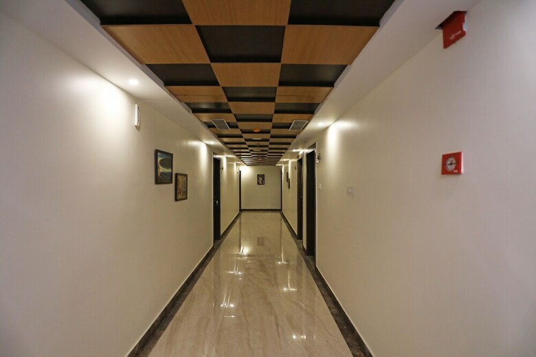 Hotel Oyo 28757 Pikus Inn