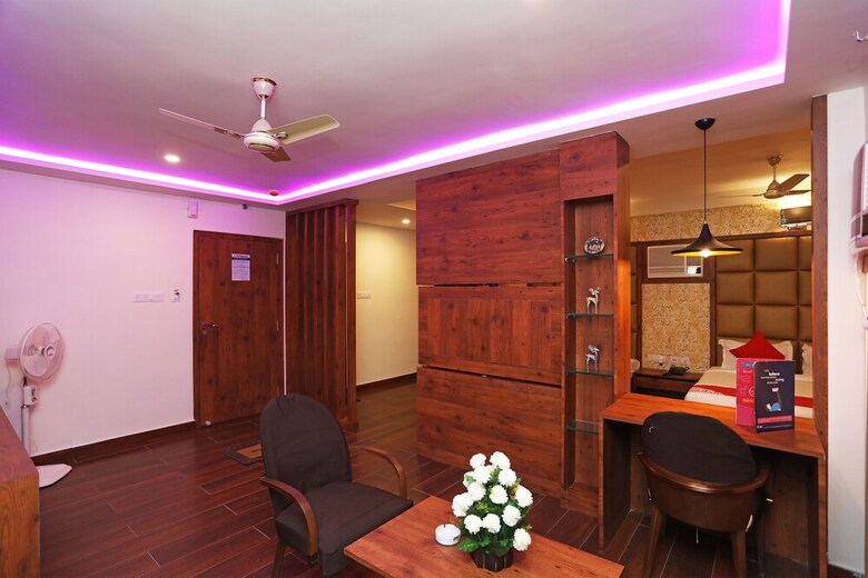 Hotel Oyo 28757 Pikus Inn