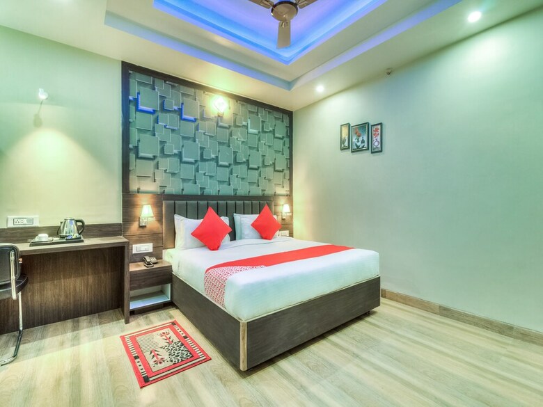 Hotel Capital O 28710 Mamta International