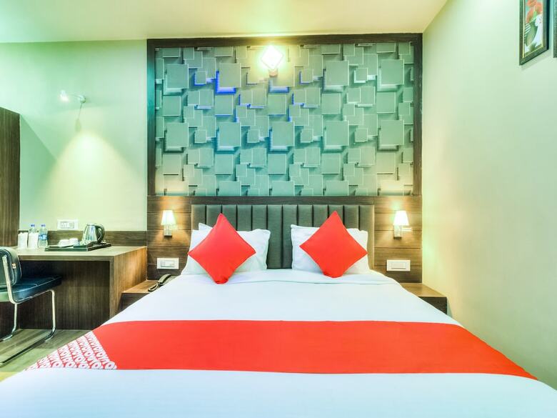 Hotel Capital O 28710 Mamta International