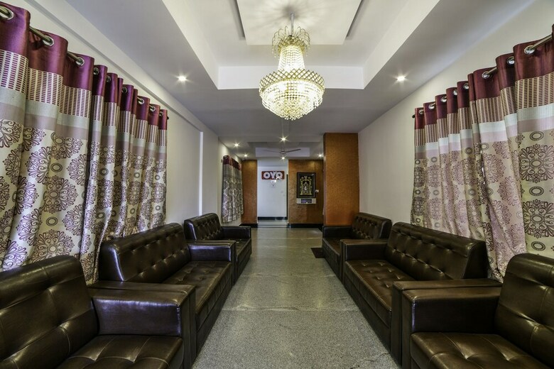 Hotel Oyo 28765 Green Stone