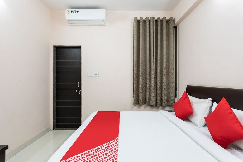 Oyo 27654 Hotel Grand Valley