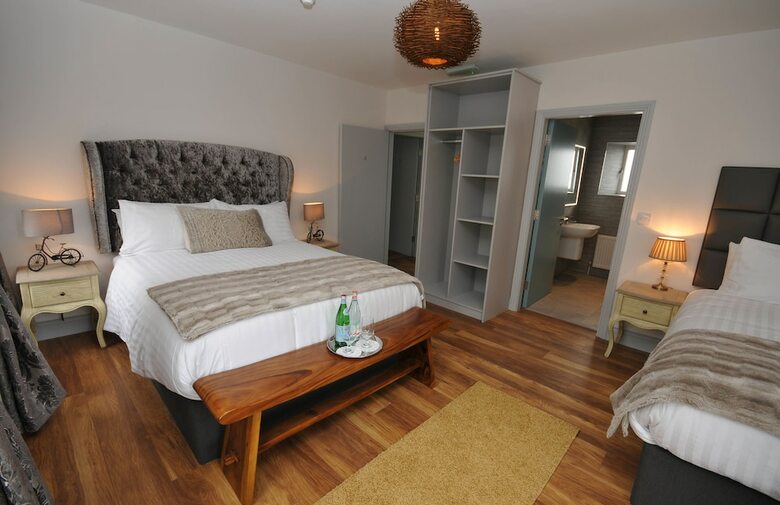 Hotel Lodge At The Old Barracks