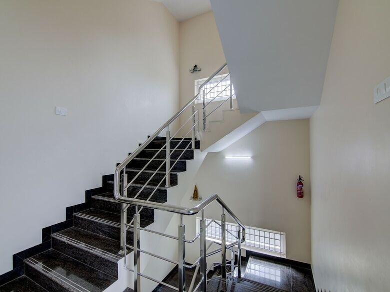 Hotel Oyo 24147 Royal Stay