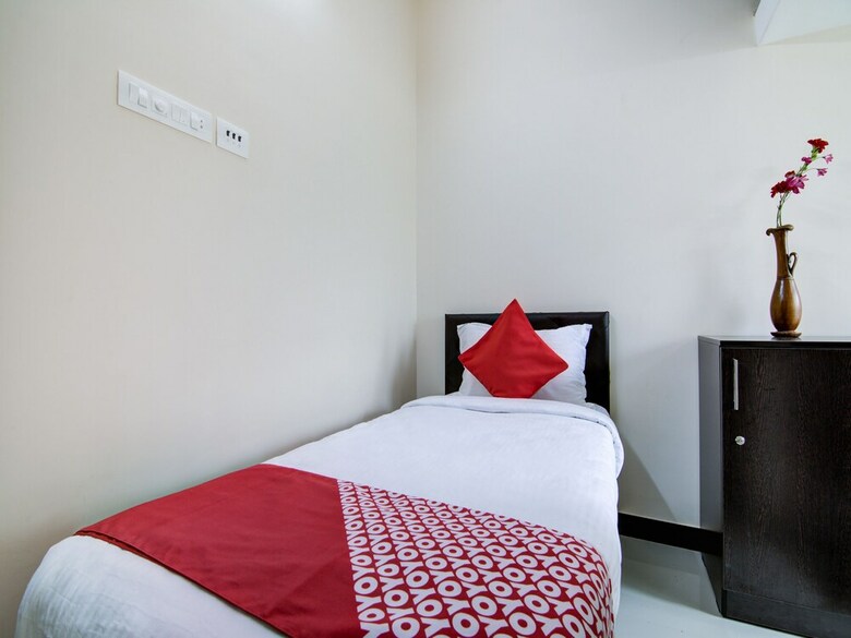 Hotel Oyo 24147 Royal Stay