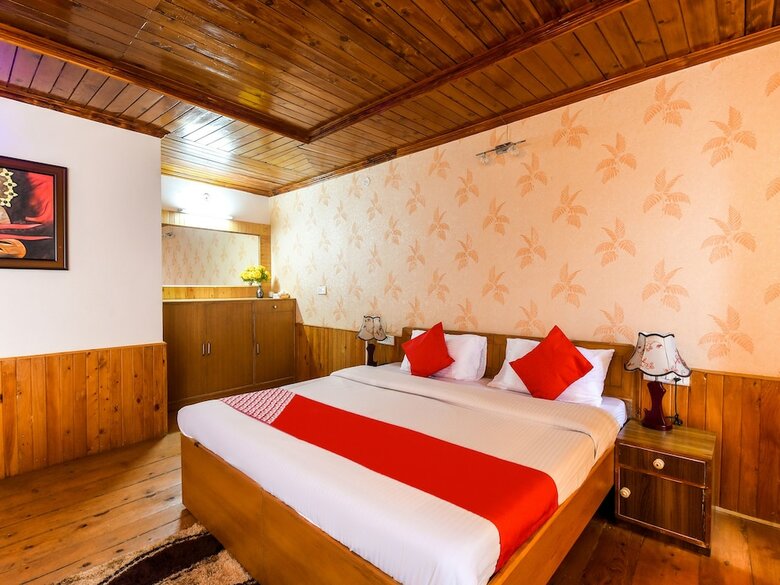 Oyo 27877 Hotel Jai