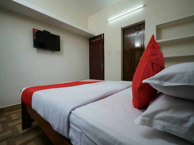 Hotel Oyo 13548 Leaf Garden Cottage