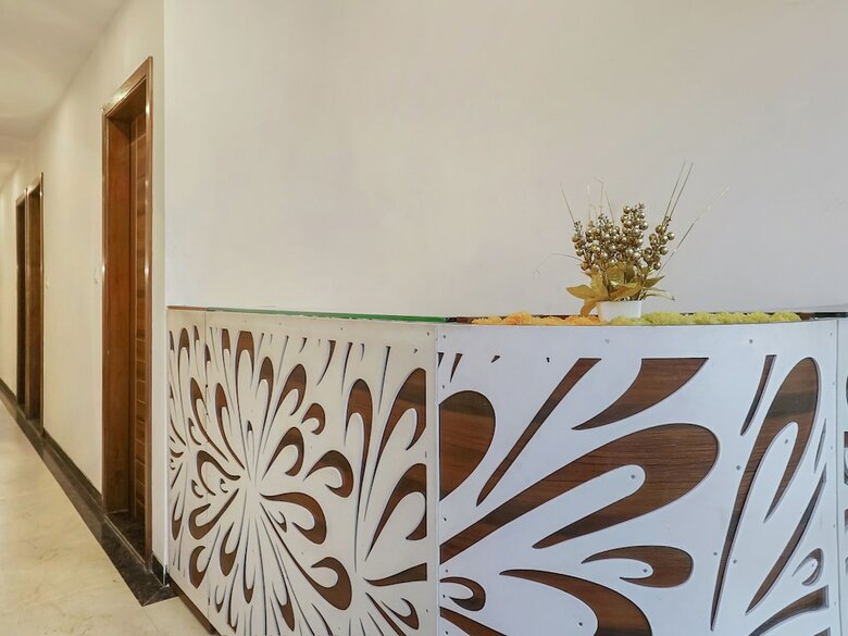 Oyo 26583 Hotel Kohinoor Plaza