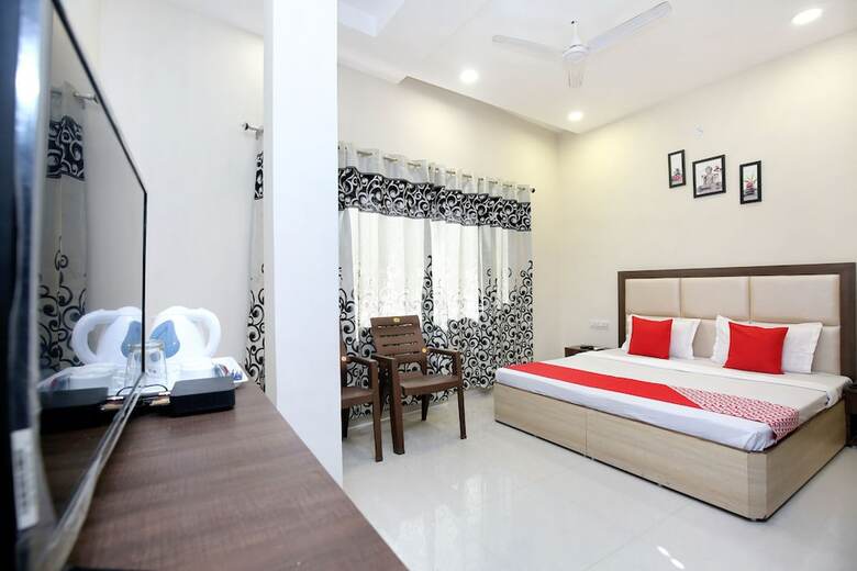 Oyo 24501 Hotel Forever Inn