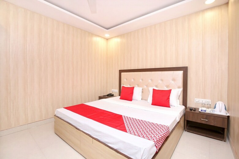 Oyo 24501 Hotel Forever Inn
