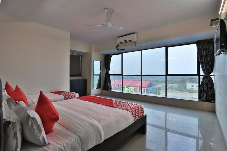 Hotel Oyo 28344 Siddhi Vinayak Rooms