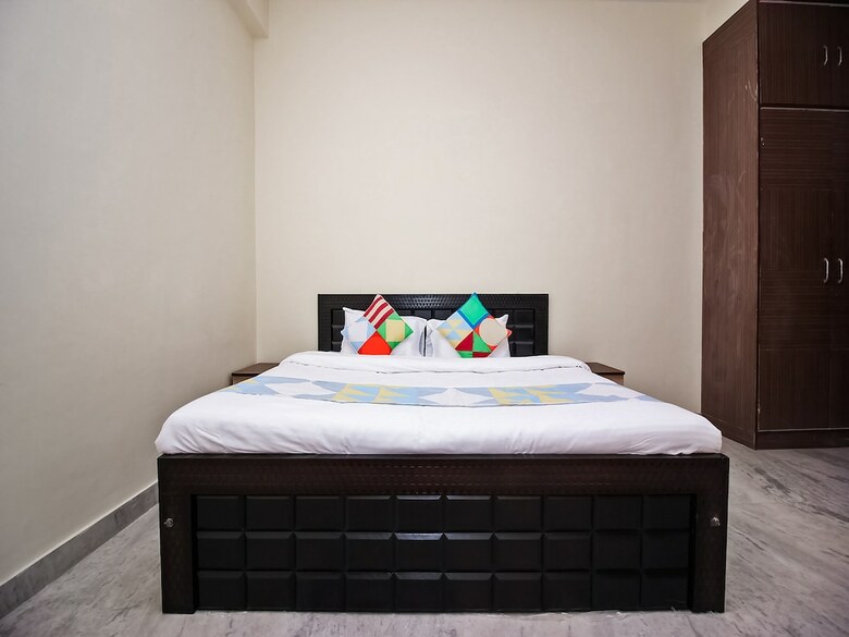 Apartamentos Oyo Home 18790 Vibrant 2bhk