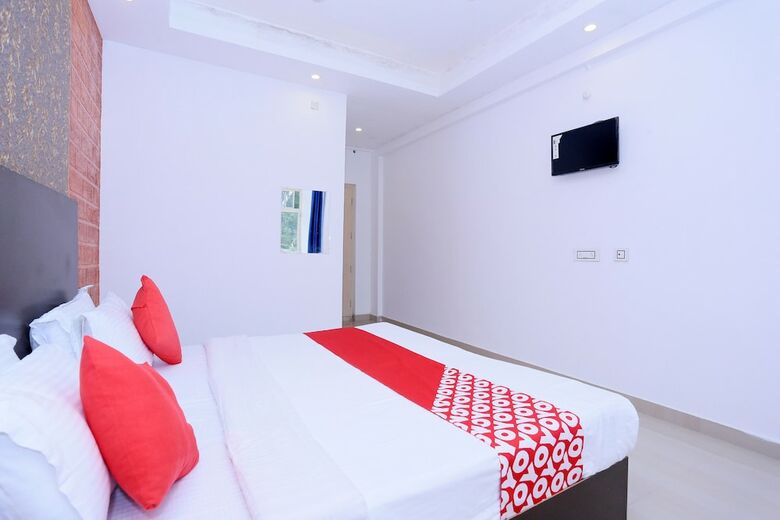 Hotel Oyo 23756 Munnar Paradise, Irumupalam
