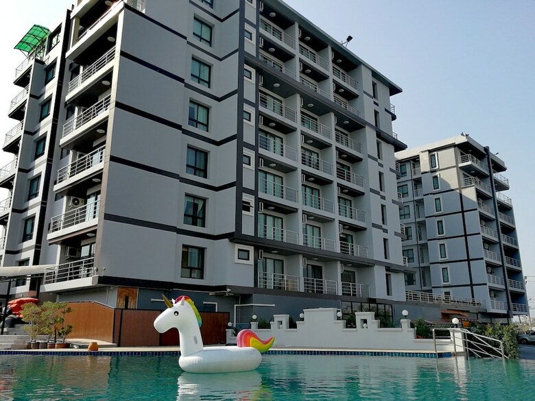 7 Days Premium Hotel Bangna