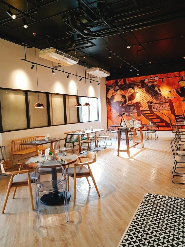 7 Days Premium Hotel Bangna