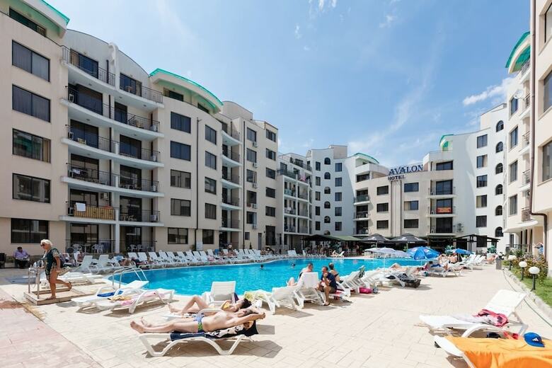 Aparthotel Studio With Kitchenette In Avalon Complex