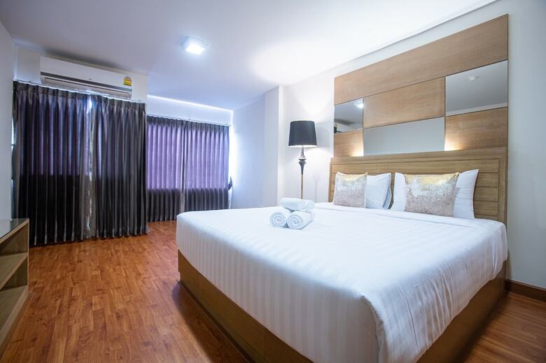 Hotel The Greenery Central Suites