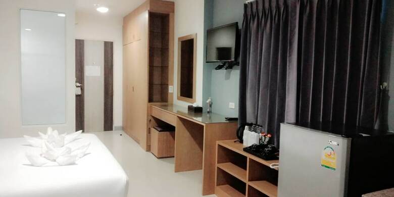 Hotel The Greenery Central Suites