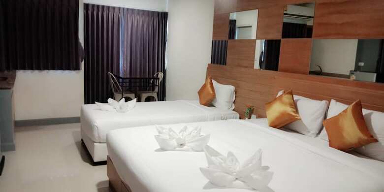 Hotel The Greenery Central Suites