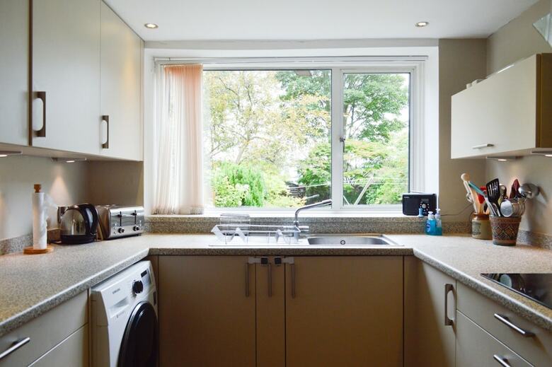 3 Bedroom Family Home With Garden
