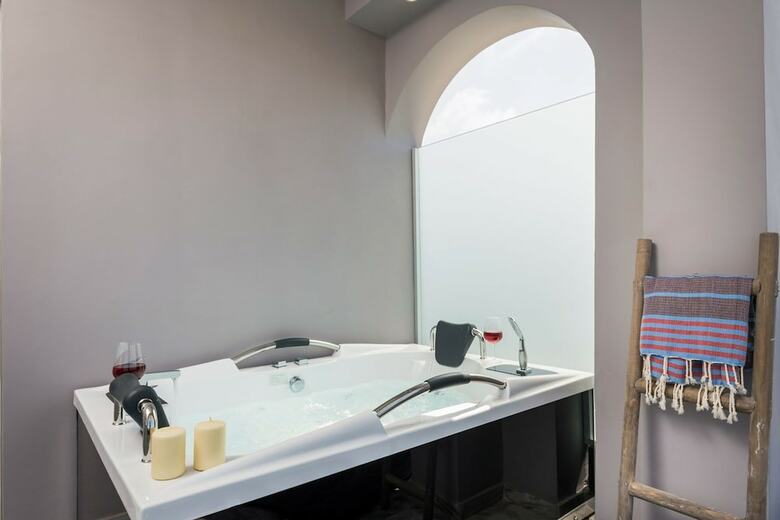 Sun Ray Luxury Aparthotel