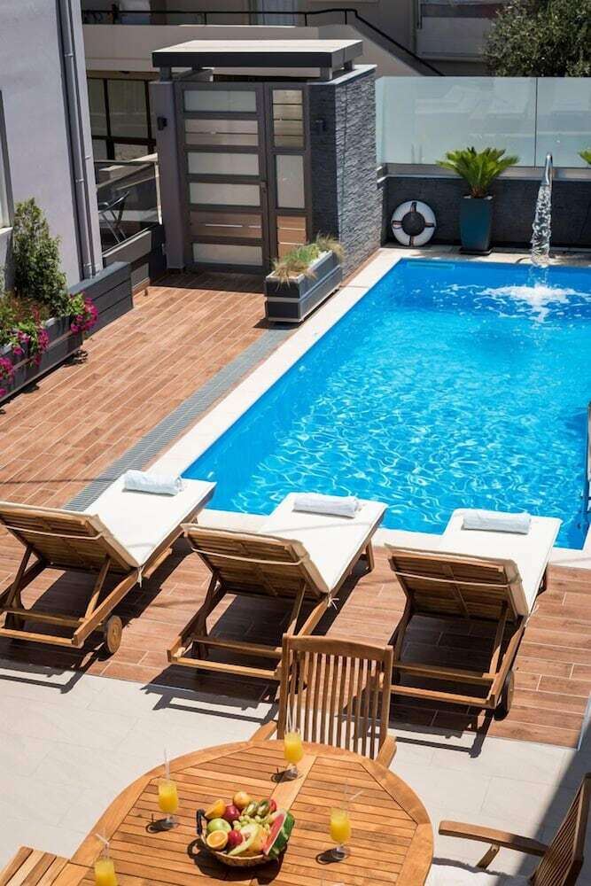 Sun Ray Luxury Aparthotel